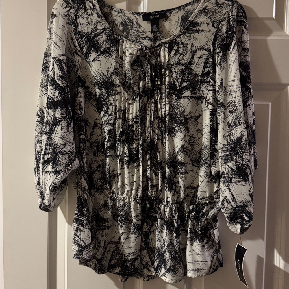 Alfani Monochrome Abstract Top